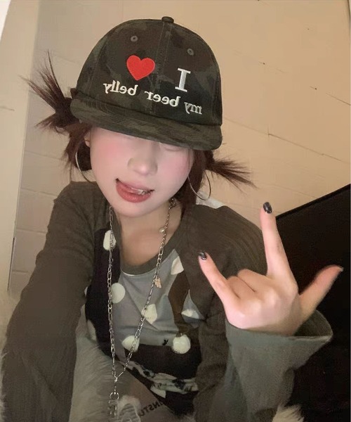 LA VORAGINE（ラ ヴォラジネ）の「Love logo embroidery cap（キャップ・レディース・BROWN/KHAKI・FREE）」の7枚目の写真