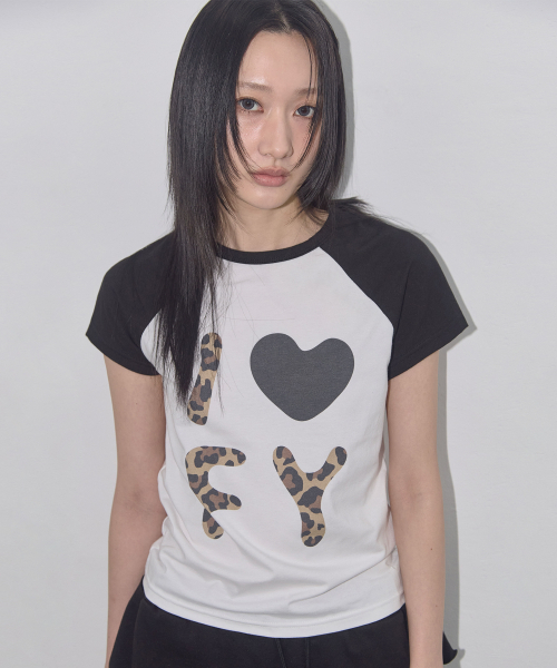 FANCY CLUB(ファンシークラブ)の「アイラブFYティー (ホワイト) F25QB102(Tシャツ/カットソー・レディース・その他・ONE SIZE)」の1枚目の写真