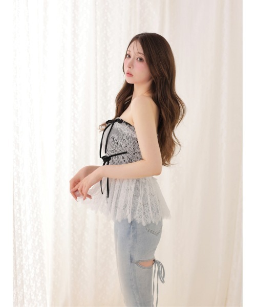 M me eme(エムミーエメ)の「Lace hem front heart bare tops(チューブトップ・レディース・ブラック/アイボリー・FREE)」の5枚目の写真