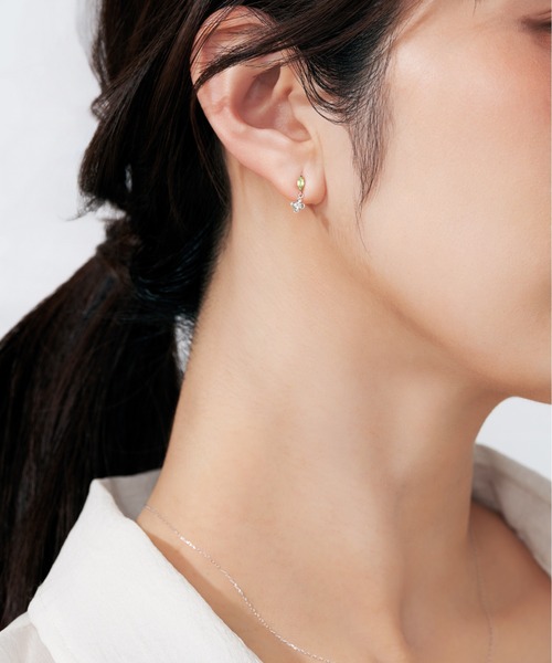 Jewel closet by L&Co.(ジュエルクローゼットバイエルアンドコー)の「K10 フラワー モチーフ ピアス(ピアス(両耳用)・レディース・ホワイトゴールド/ピンクゴールド・FREE)」の12枚目の写真