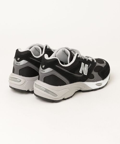 NEW BALANCE(ニューバランス)の「880R(スニーカー・メンズ・グレー/ブラック/ライトグレー・22.0cm/22.5cm/23.0cm/23.5cm/27.0cm/27.5cm/28.0cm/28.5cm/29.0cm/30.0cm/24.0cm/24.5cm/25.0cm/25.5cm/26.0cm/26.5cm)」の13枚目の写真