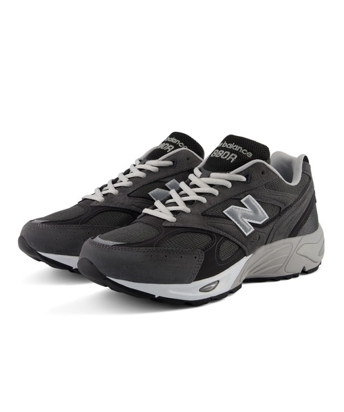 NEW BALANCE(ニューバランス)の「880R(スニーカー・メンズ・グレー/ブラック/ライトグレー・22.0cm/22.5cm/23.0cm/23.5cm/27.0cm/27.5cm/28.0cm/28.5cm/29.0cm/30.0cm/24.0cm/24.5cm/25.0cm/25.5cm/26.0cm/26.5cm)」の7枚目の写真