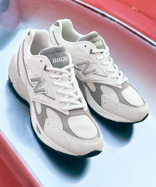 NEW BALANCE(ニューバランス)の「880R(スニーカー・メンズ・グレー/ブラック/ライトグレー・22.0cm/22.5cm/23.0cm/23.5cm/27.0cm/27.5cm/28.0cm/28.5cm/29.0cm/30.0cm/24.0cm/24.5cm/25.0cm/25.5cm/26.0cm/26.5cm)」の16枚目の写真