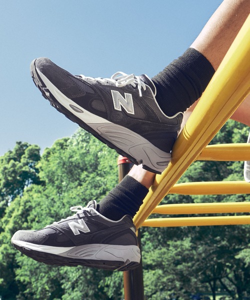NEW BALANCE(ニューバランス)の「880R(スニーカー・メンズ・グレー/ブラック/ライトグレー・22.0cm/22.5cm/23.0cm/23.5cm/27.0cm/27.5cm/28.0cm/28.5cm/29.0cm/30.0cm/24.0cm/24.5cm/25.0cm/25.5cm/26.0cm/26.5cm)」の19枚目の写真