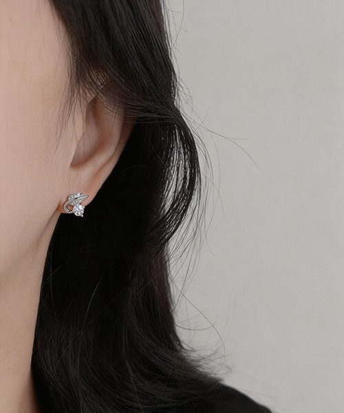 LA VORAGINE(ラ ヴォラジネ)の「ジルコニア ピアス 5 色展開 アレルギー対応(ピアス(両耳用)・レディース・D/C/B/A/F/E・FREE)」の16枚目の写真