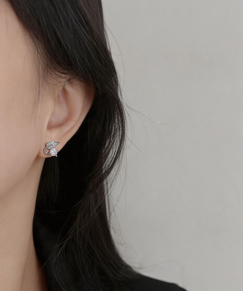 LA VORAGINE(ラ ヴォラジネ)の「ジルコニア ピアス 5 色展開 アレルギー対応(ピアス(両耳用)・レディース・D/C/B/A/F/E・FREE)」の17枚目の写真