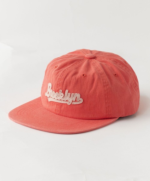 Chick(チック)の「Patch-Style Front Logo Baseball Cap / ワッペン風 フロントロゴ ベースボールキャップ フラットバイザー カジュアル ストリート レディース メンズ 2026年 夏 夏服(キャップ・レディース・ブラック/ベージュ/グリーン/ブルー/レッド・FREE)」の1枚目の写真