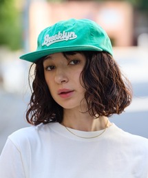 Chick（チック）の「Patch-Style Front Logo Baseball Cap / ワッペン風 フロントロゴ ベースボールキャップ フラットバイザー カジュアル ストリート レディース メンズ 2026年 夏 夏服（キャップ）」
