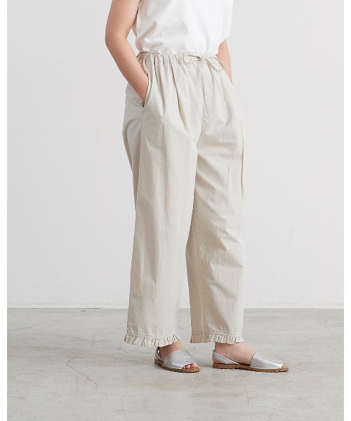 HEAVENLY(ヘブンリー)の「【 HEAVENLY / ヘブンリー 】 Cotton Lawn Frill Hem Easy Pants / コットンローン フリルヘム イージーパンツ 2636091 DLI(その他パンツ・レディース・ブラック/ライトグレー・FREE)」の4枚目の写真
