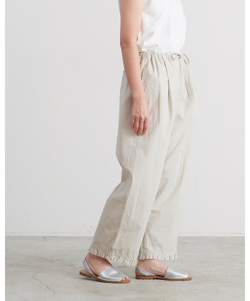 HEAVENLY(ヘブンリー)の「【 HEAVENLY / ヘブンリー 】 Cotton Lawn Frill Hem Easy Pants / コットンローン フリルヘム イージーパンツ 2636091 DLI(その他パンツ・レディース・ブラック/ライトグレー・FREE)」の5枚目の写真