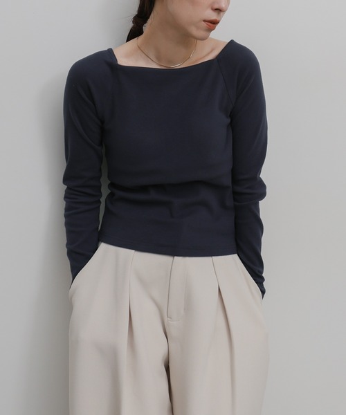 select MOCA(セレクトモカ)の「カップ付きボートネックロンT(Tシャツ/カットソー・レディース・ブラック/ブラウン/ネイビー/オフホワイト/グレー・FREE)」の17枚目の写真