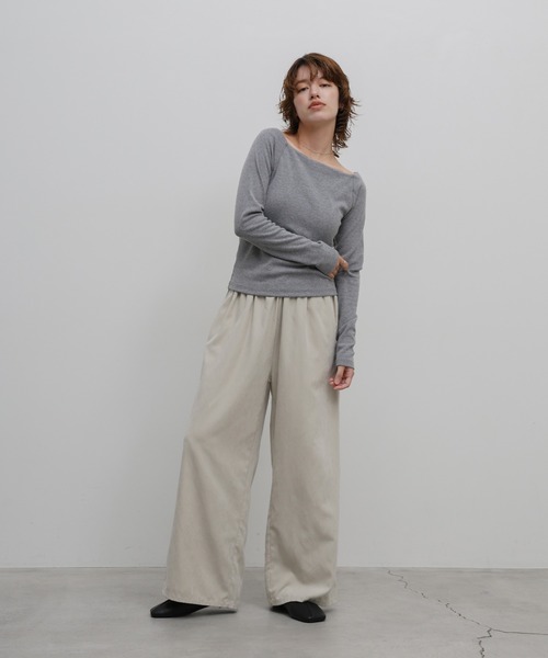 select MOCA(セレクトモカ)の「カップ付きボートネックロンT(Tシャツ/カットソー・レディース・ブラック/ブラウン/ネイビー/オフホワイト/グレー・FREE)」の13枚目の写真