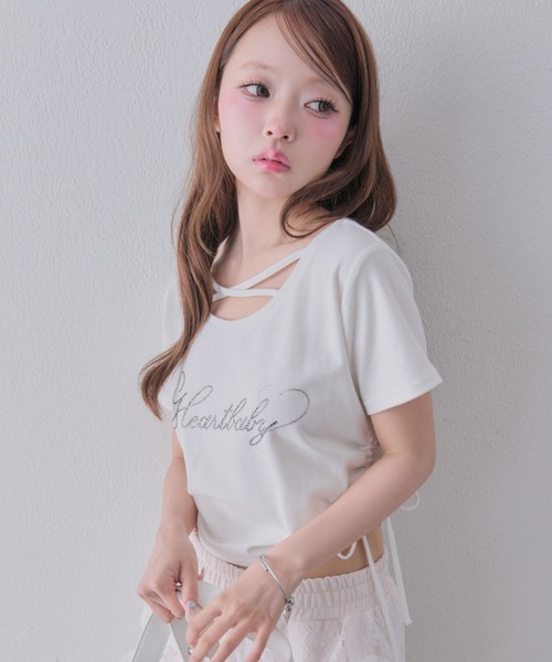 OLIVE des OLIVE（オリーブデオリーブ）の「きらきらロゴドロストTシャツ（Tシャツ/カットソー・レディース・ブラック/サックスブルー/オフホワイト/ピンク/ホワイト・FREE）」の6枚目の写真