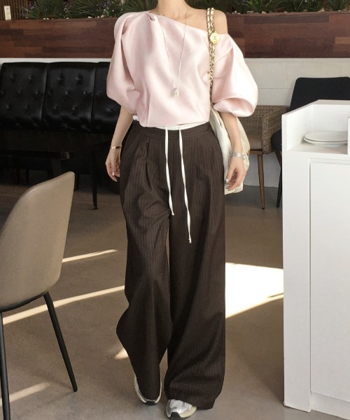 Aelina(エリナ)の「オフショルダー半袖トップス(その他トップス・レディース・ピンク/オフホワイト/ブラック・FREE)」の14枚目の写真