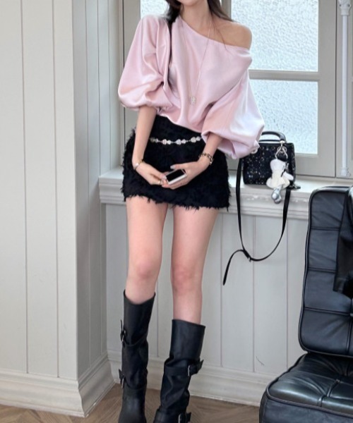 Aelina(エリナ)の「オフショルダー半袖トップス(その他トップス・レディース・ピンク/オフホワイト/ブラック・FREE)」の17枚目の写真