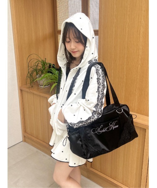 SNIDEL HOME(スナイデルホーム)の「【WEB限定カラーあり】ビジューロゴキャリーオンバッグ(トートバッグ・レディース・ピンクベージュ/ライトブルー/アイボリー/ブラック・F)」の18枚目の写真