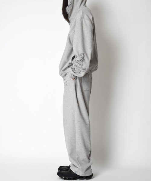 SUPERTHANKS(スーパーサンクス)の「<オリジナル刺繍>ウール調ストレッチサイドタックバルーンパンツStretch wool like Side-tuck balloon pants(その他パンツ・メンズ・ブラック/グレー・L/M/S)」の7枚目の写真