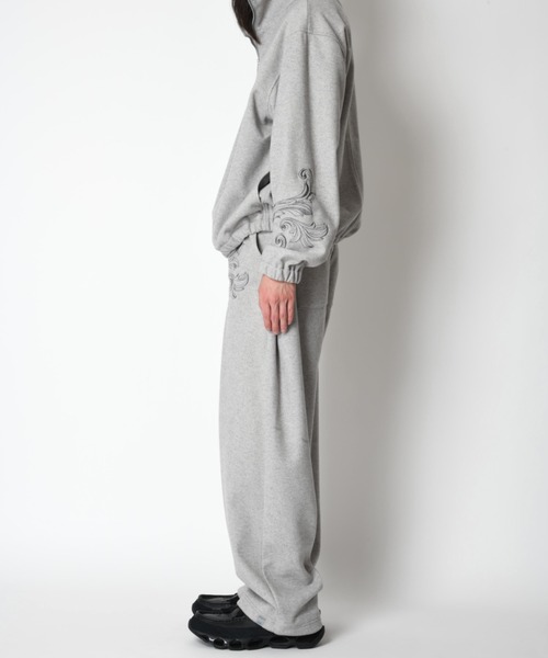 SUPERTHANKS(スーパーサンクス)の「<オリジナル刺繍>ウール調ストレッチサイドタックバルーンパンツStretch wool like Side-tuck balloon pants(その他パンツ・メンズ・ブラック/グレー・L/M/S)」の8枚目の写真