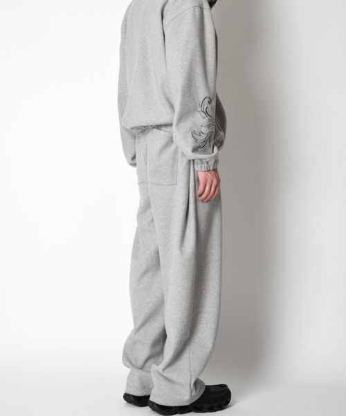 SUPERTHANKS(スーパーサンクス)の「<オリジナル刺繍>ウール調ストレッチサイドタックバルーンパンツStretch wool like Side-tuck balloon pants(その他パンツ・メンズ・ブラック/グレー・L/M/S)」の11枚目の写真