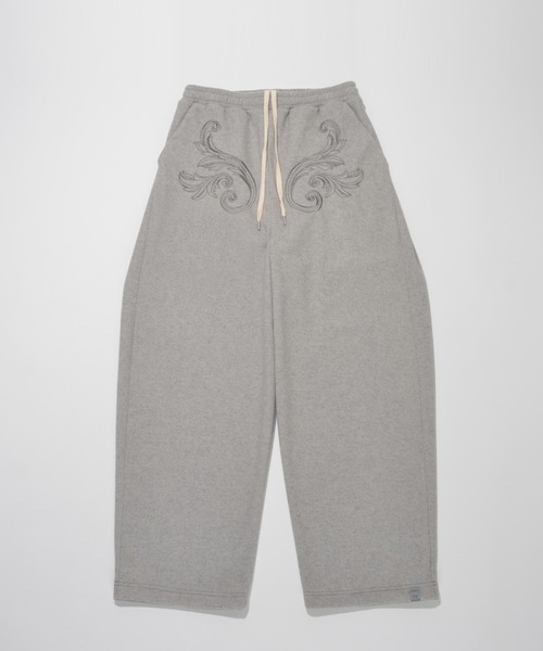 SUPERTHANKS(スーパーサンクス)の「<オリジナル刺繍>ウール調ストレッチサイドタックバルーンパンツStretch wool like Side-tuck balloon pants(その他パンツ・メンズ・ブラック/グレー・L/M/S)」の13枚目の写真