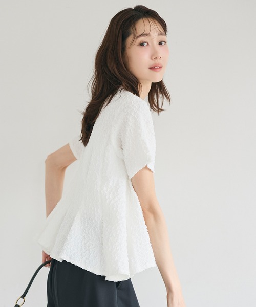 coca(coca)(コカ)の「【西山茉希様着用】表面感 半袖タックブラウス(シャツ/ブラウス・レディース・ブラック/ホワイト/ライトピンク・S/M/L)」の8枚目の写真