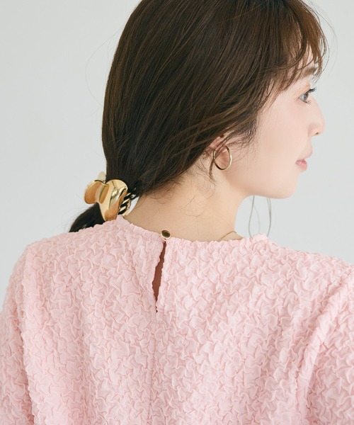 coca(coca)(コカ)の「【西山茉希様着用】表面感 半袖タックブラウス(シャツ/ブラウス・レディース・ブラック/ホワイト/ライトピンク・S/M/L)」の17枚目の写真