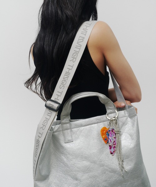 THINGS THAT MATTER(シングス ザット マター)の「TYVEK BIG TOTE BAG / タイベック ビッグ トートバッグ(トートバッグ・レディース・シルバー/ブラック・FREE)」の10枚目の写真
