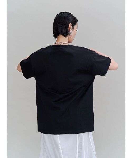 UN3D.(アンスリード)の「TORSO GRAPHIC T-SH / トルソーグラフィックTシャツ(Tシャツ/カットソー・レディース・ホワイト/ブラック・FREE)」の6枚目の写真