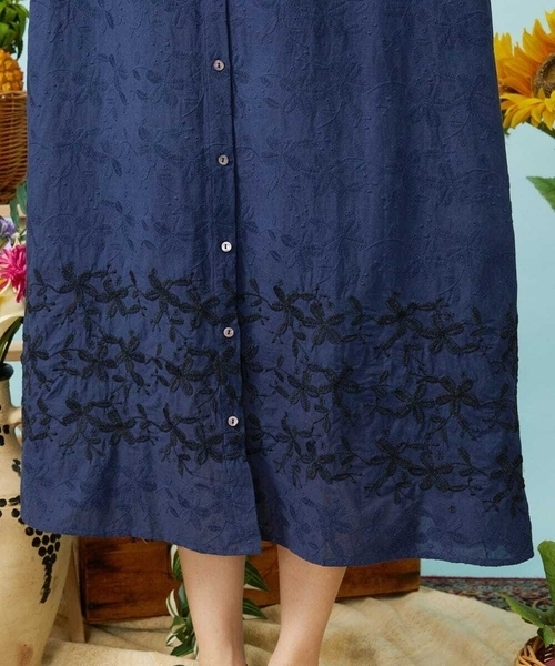 Jocomomola(ホコモモラ)の「Sendero de flores フラワー刺繍シャツワンピース(ワンピース・レディース・ネイビー/アイボリー・40)」の10枚目の写真