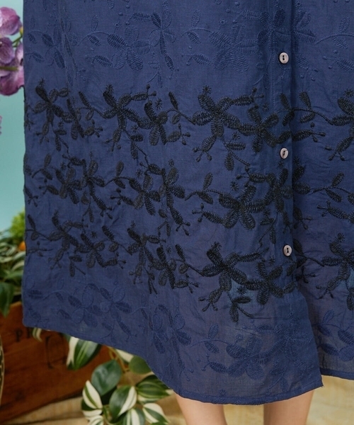 Jocomomola(ホコモモラ)の「Sendero de flores フラワー刺繍シャツワンピース(ワンピース・レディース・ネイビー/アイボリー・40)」の11枚目の写真
