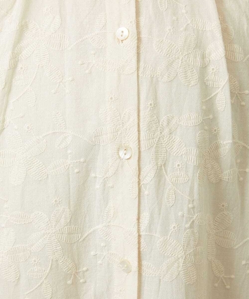 Jocomomola(ホコモモラ)の「Sendero de flores フラワー刺繍シャツワンピース(ワンピース・レディース・ネイビー/アイボリー・40)」の16枚目の写真
