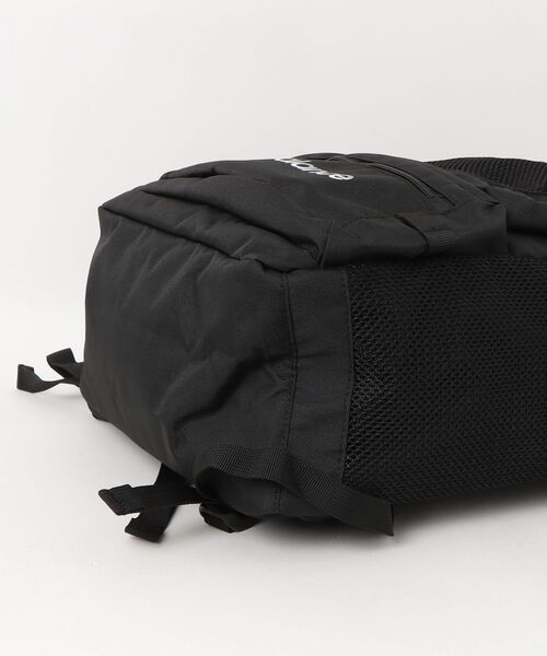 FUNALIVE(ファンアライブ)の「new balance グラデーションロゴDAY PACK 32L ポーチ付(バックパック/リュック・メンズ・ブラック/ブラック×パープル・フリー)」の17枚目の写真