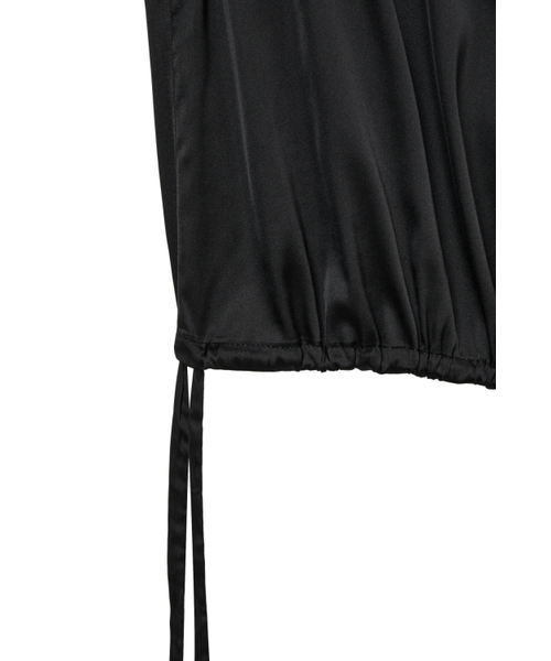 DEINET(ダイニット)の「SATIN SHIRRING SLEEVELESS IN BLACK(Tシャツ/カットソー・レディース・その他・FREE)」の2枚目の写真