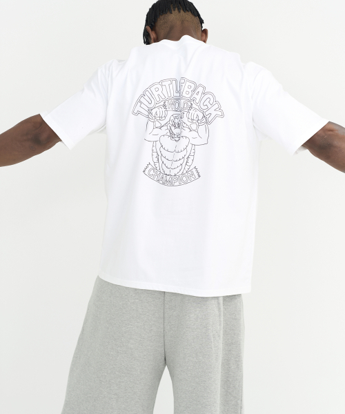 TURTLEBACK(タートルバック)の「CHAMPION バックロゴ ハードステッチ オーバーサイズ 半袖Tシャツ(Tシャツ/カットソー・メンズ・ホワイト・X-LARGE/XX-LARGE/LARGE/MEDIUM)」の4枚目の写真