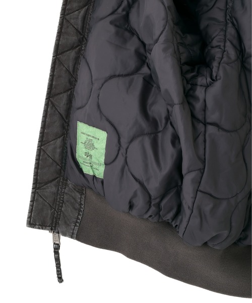 Alpha Industries（アルファインダストリーズ）の「Alpha Industries/アルファ インダストリーズ/CWU 45/P HERITAGE FIT FLIGHT JACKET (BATTLEWASH)/CWU 45/P ヘリテージフィット フライトジャケット バトルウォッシュ（ブルゾン・メンズ・セージグリーン/ブラック・M/S/XS/2XL/XL/L）」の6枚目の写真