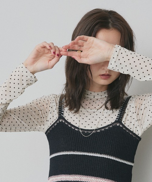 ad thie(アドティエ)の「プチ ハイネック ドット シアートップス(Tシャツ/カットソー・レディース・オフホワイト/ブラック・FREE)」の3枚目の写真