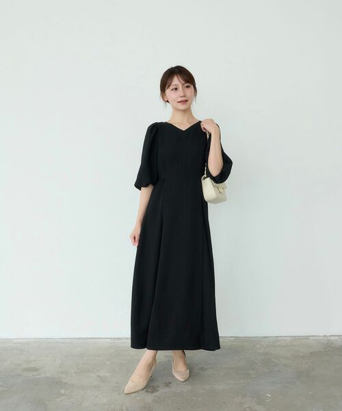 cle blatt(クレブラット)の「パフスリーブパネルドレス(ワンピース・レディース・ブラック/オフホワイト・SMALL/MEDIUM)」の17枚目の写真