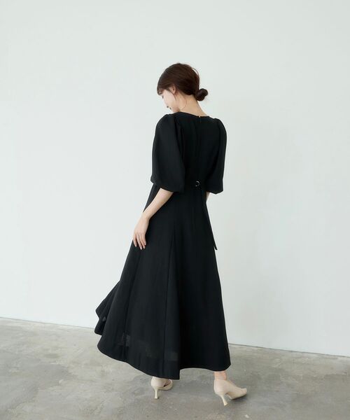 cle blatt(クレブラット)の「パフスリーブパネルドレス(ワンピース・レディース・ブラック/オフホワイト・SMALL/MEDIUM)」の20枚目の写真