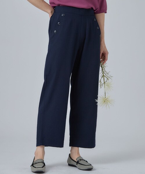 SHOO・LA・RUE(シューラルー)の「【S-LL/洗濯機可】ボタンがアクセント ストレートクロップドパンツ(その他パンツ・レディース・ブラック/ネイビー/ベージュ・04/03/02/01)」の3枚目の写真