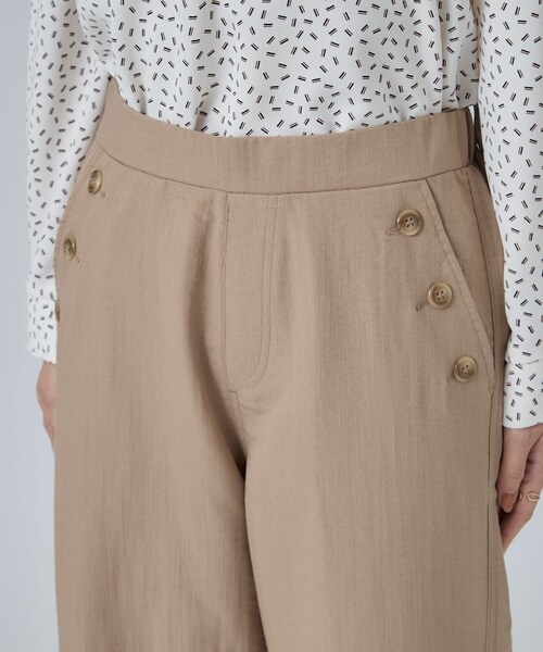 SHOO・LA・RUE(シューラルー)の「【S-LL/洗濯機可】ボタンがアクセント ストレートクロップドパンツ(その他パンツ・レディース・ブラック/ネイビー/ベージュ・04/03/02/01)」の19枚目の写真