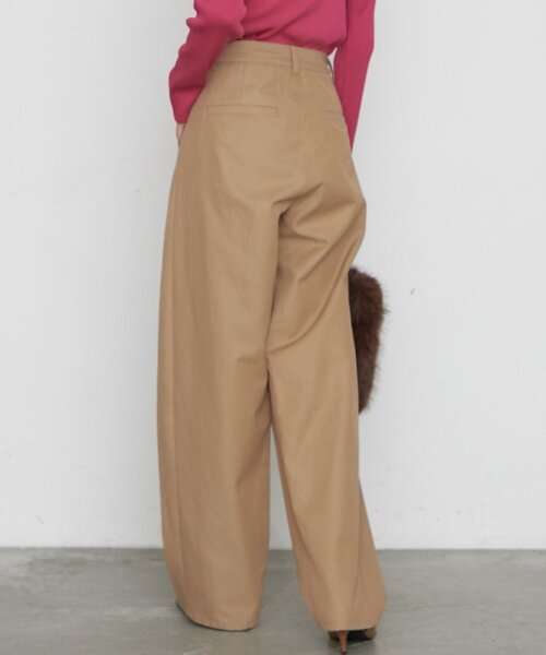 LOUNGEDRESS(ラウンジドレス)の「チノバレルレッグパンツ 秋服(その他パンツ・レディース・ベージュ・36/38)」の4枚目の写真