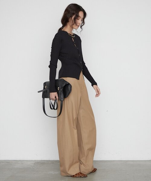 LOUNGEDRESS(ラウンジドレス)の「チノバレルレッグパンツ 秋服(その他パンツ・レディース・ベージュ・36/38)」の9枚目の写真