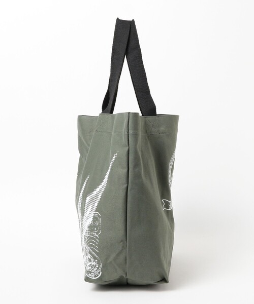 BEAMS T(ビームスティー)の「OPTICALSTAR / Tote Bag(トートバッグ・メンズ・オリーブ・ONE SIZE)」の2枚目の写真