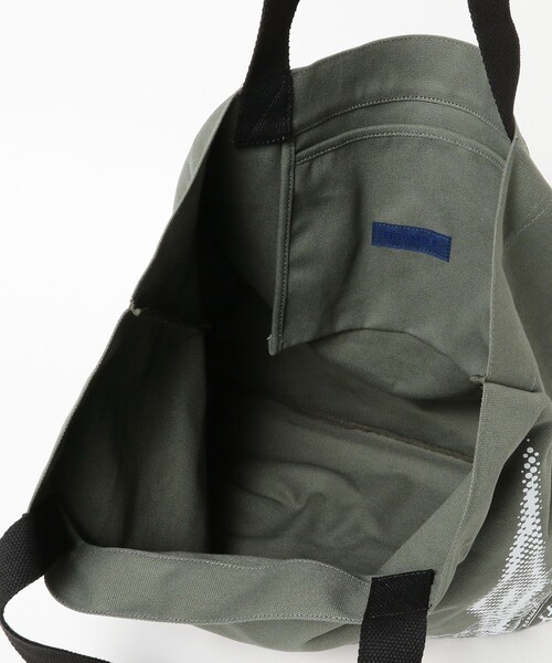 BEAMS T(ビームスティー)の「OPTICALSTAR / Tote Bag(トートバッグ・メンズ・オリーブ・ONE SIZE)」の6枚目の写真