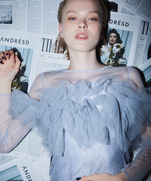 ANDRESD（アンドレスド）の「チュールスパークルドレス / TULLE SPARKLE DRESS（ドレス・レディース・ブラウン/イエロー/ライトグレー・L/M/S）」の8枚目の写真