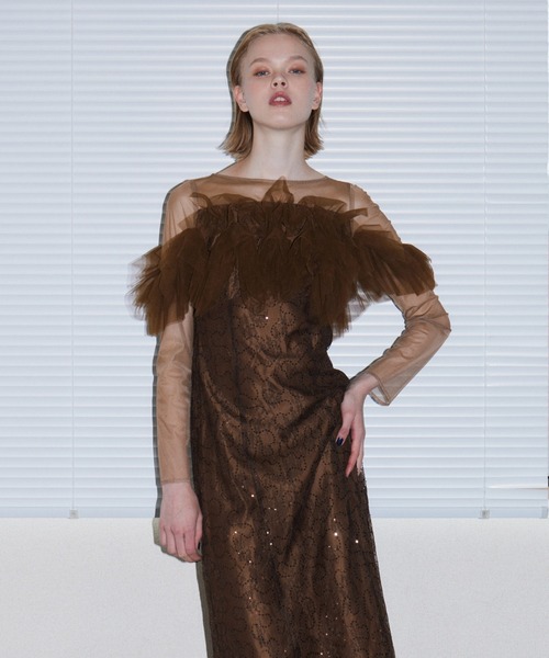 ANDRESD（アンドレスド）の「チュールスパークルドレス / TULLE SPARKLE DRESS（ドレス・レディース・ブラウン/イエロー/ライトグレー・L/M/S）」の13枚目の写真
