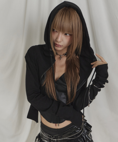 KRUXH(クルクス)の「アイレット スラブ クロップド ジップアップパーカー ブラック(パーカー・レディース・その他・FREE)」の1枚目の写真