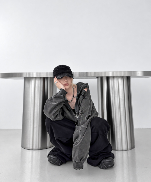 ROARINGRAD（ロアリングラド）の「W.ダメージ クロップドフーディ ジップアップ サンド（パーカー・レディース・その他・MEDIUM/LARGE）」の9枚目の写真