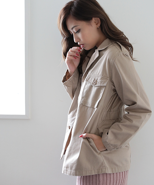 Denime(ドゥニーム)の「MILITARY JKT/ミリタリージャケット(ミリタリージャケット・レディース・カーキ/ブラック/ベージュ・X-SMALL/SMALL)」の3枚目の写真