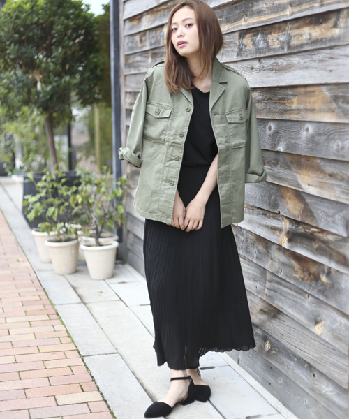 Denime(ドゥニーム)の「MILITARY JKT/ミリタリージャケット(ミリタリージャケット・レディース・カーキ/ブラック/ベージュ・X-SMALL/SMALL)」の10枚目の写真